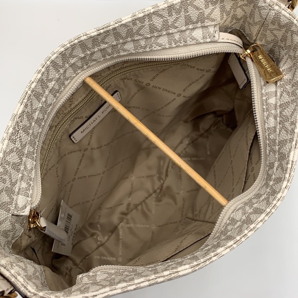 MICHAEL KORS JET SET TRAVEL LARGE MESSENGER LIGHT CREAM MULTI - Picture 12 of 16